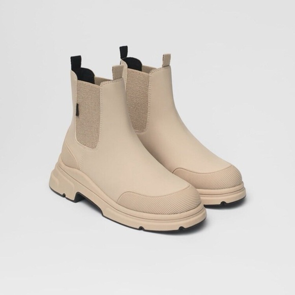 Zara Other - ZARA GIRLS light pink beige Ankle Boots rubberized size  30